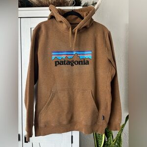 Patagonia P6 Uprisal Hoodie Spell out Size Medium Unisex Sweatshirt